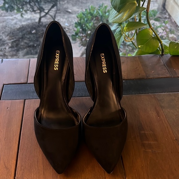Express Heels - Picture 1 of 4